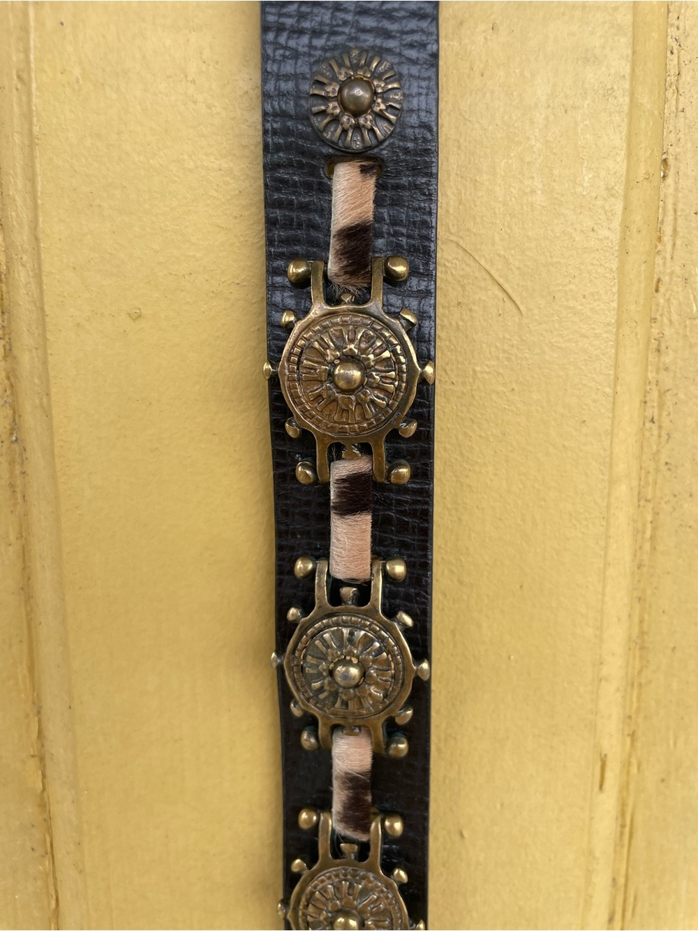 Vintage Linea Pelle Size S Black Italian Leather Western Concho Statement Belt - Picture 2 of 11